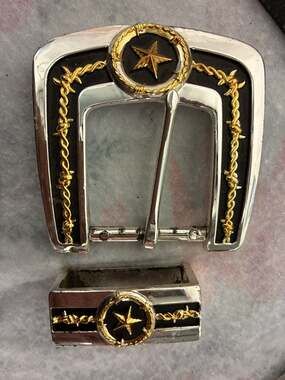 TLF Western Belt Buckle Set with Barbed Wire and Star Design